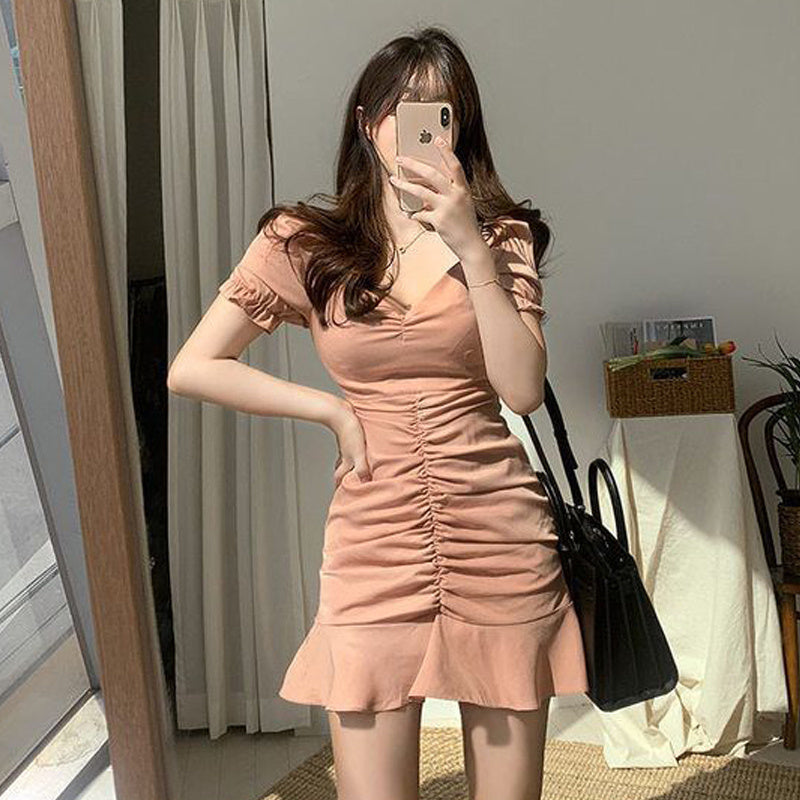 The New Ladies' Temperament V-neck Waist And Thin Fishtail Skirt