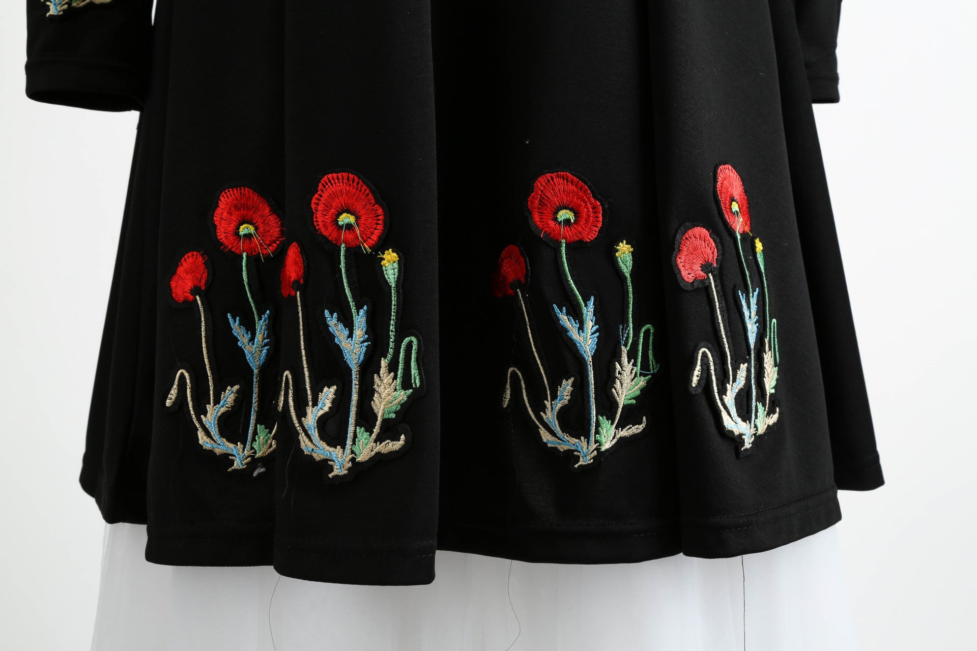Autumn New Style Long-sleeved V-neck Embroidered Waist Slim Fit Dress