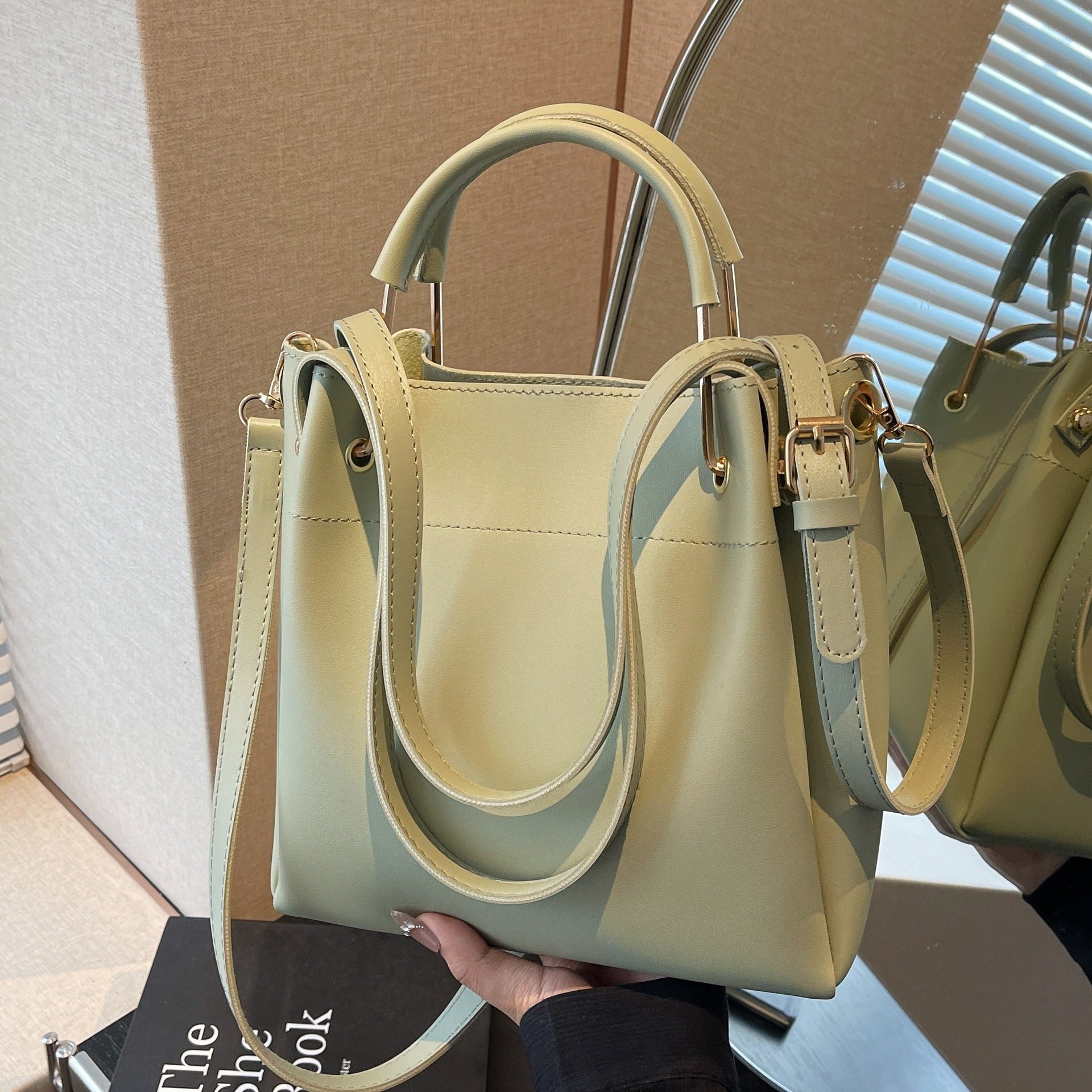 Simple All-match Shoulder Portable Cross Body Bucket Bag